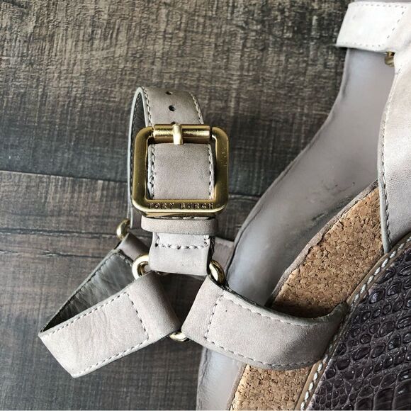 Tory Burch Brenden Crocodile Wedge - Picture 10 of 13